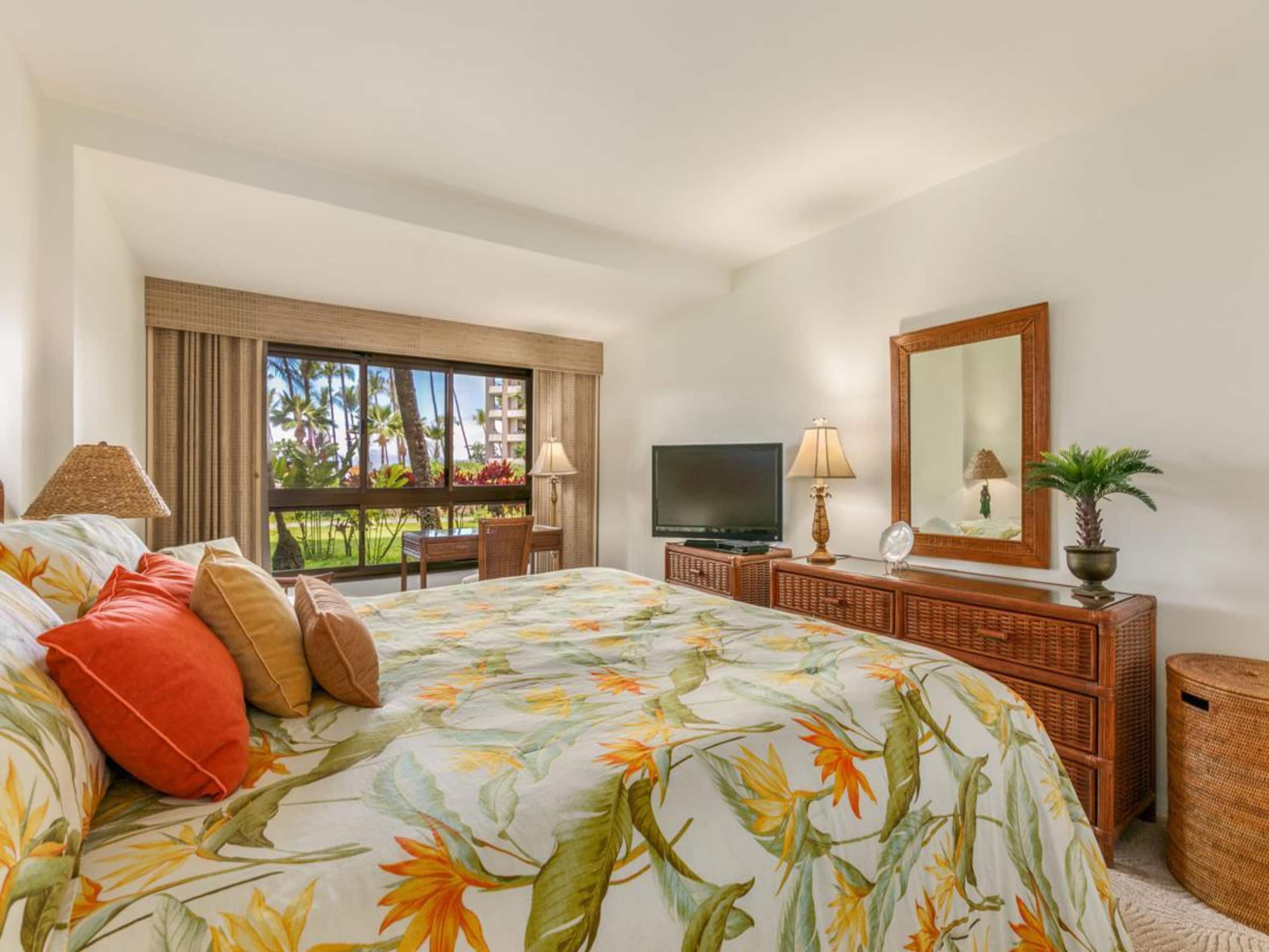 Condo in Lahaina · ★5.0 · 3 bedrooms · 5 beds · 2 baths - Image 21