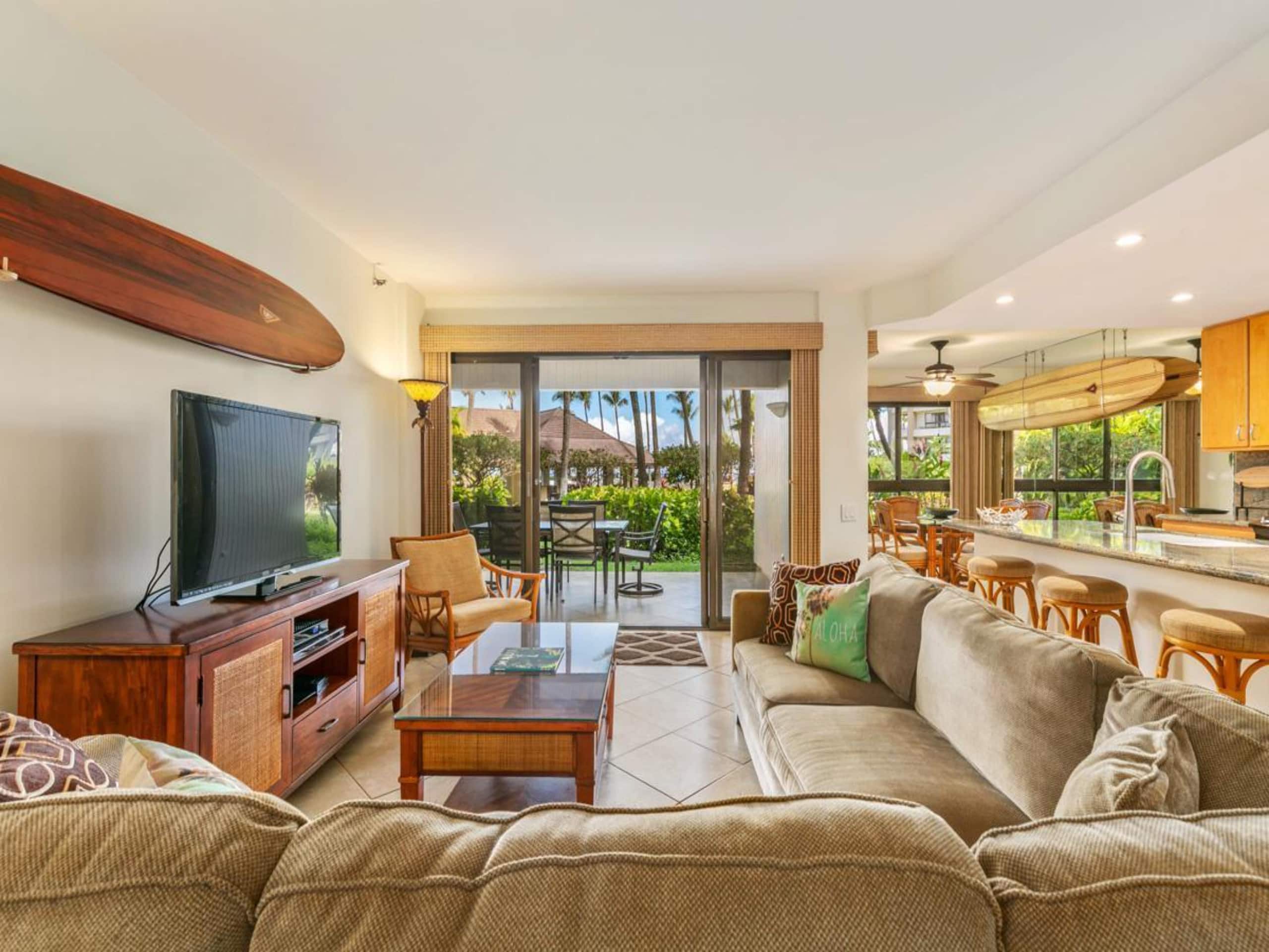 Condo in Lahaina · ★5.0 · 3 bedrooms · 5 beds · 2 baths - Image 1