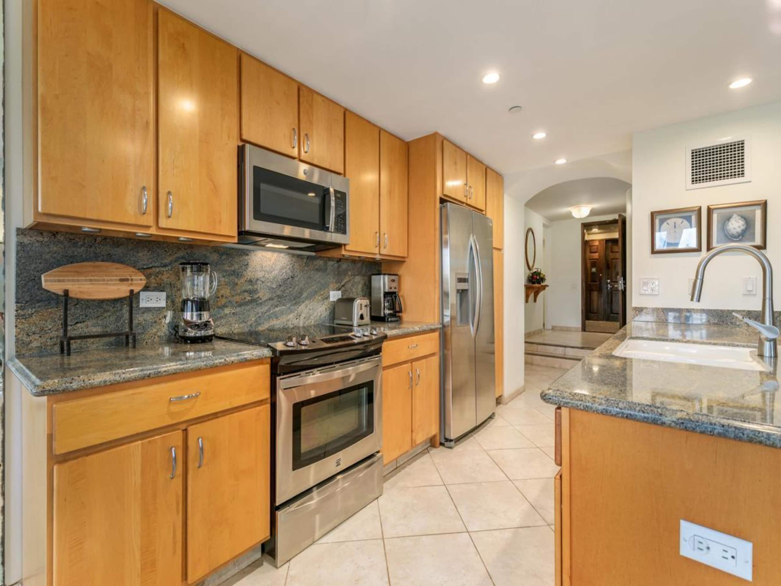 Condo in Lahaina · ★5.0 · 3 bedrooms · 5 beds · 2 baths - Image 6