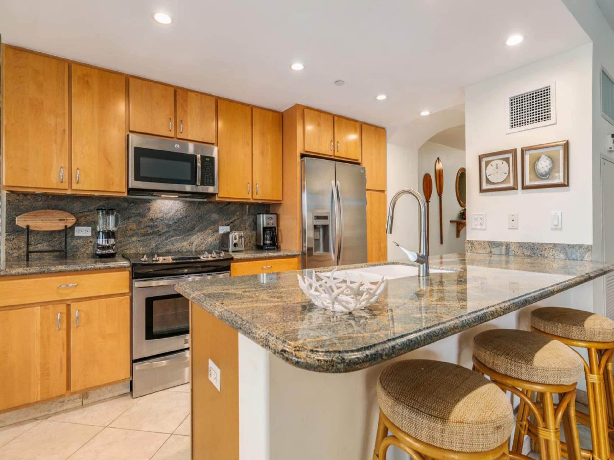 Condo in Lahaina · ★5.0 · 3 bedrooms · 5 beds · 2 baths - Image 10