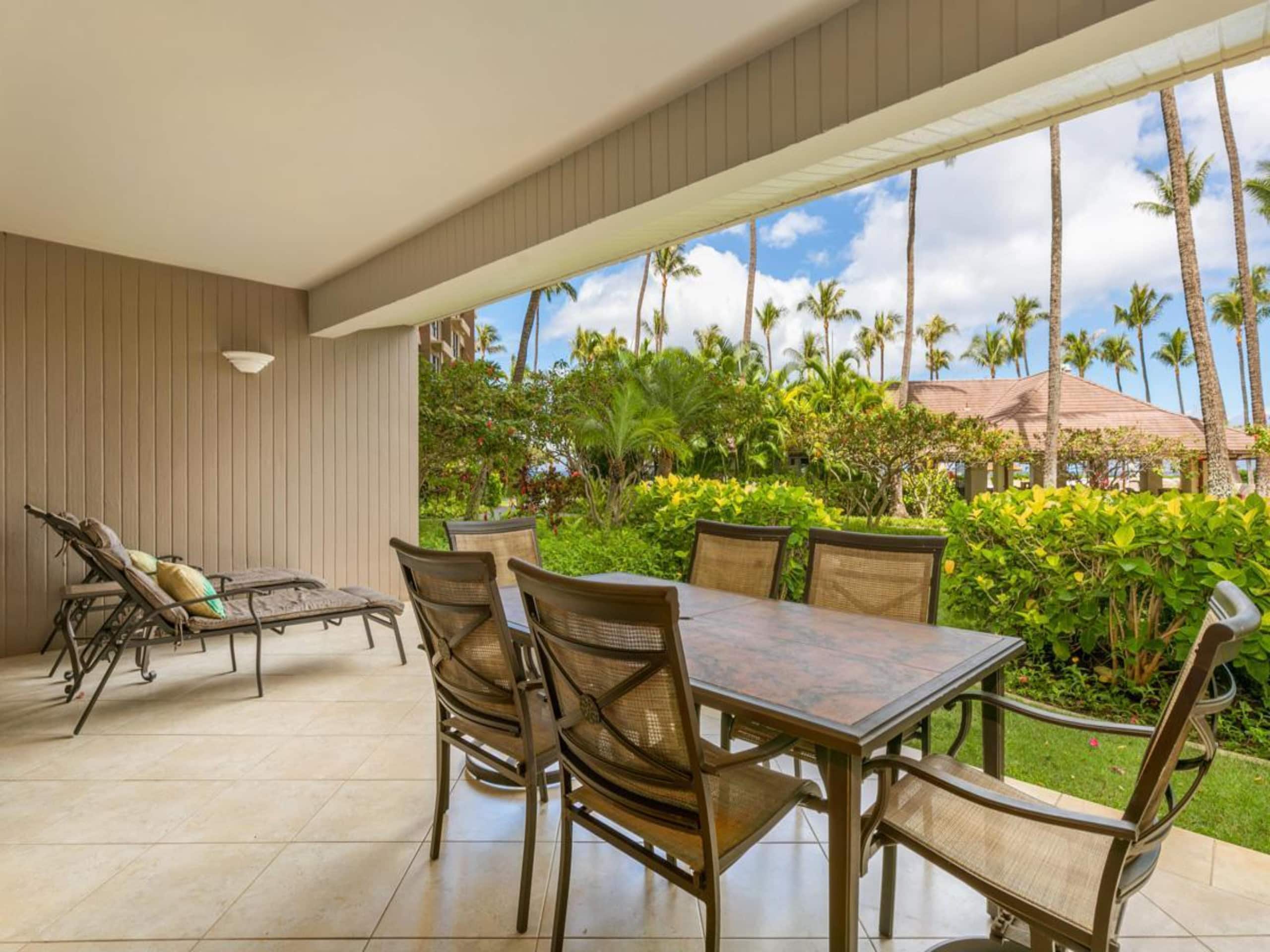 Condo in Lahaina · ★5.0 · 3 bedrooms · 5 beds · 2 baths - Image 2