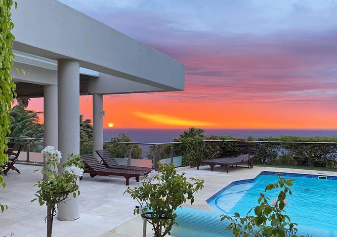 Camps Bay Sunsets – Villa with pool & views gallery image 2