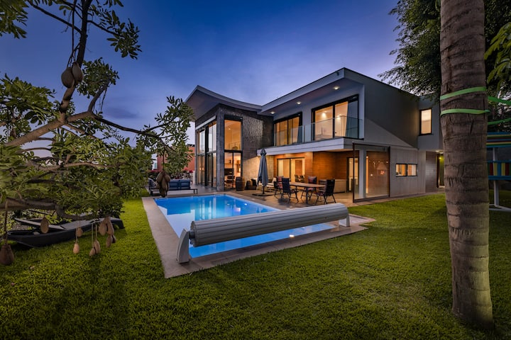 Vila das Quebradas by An Island Apart