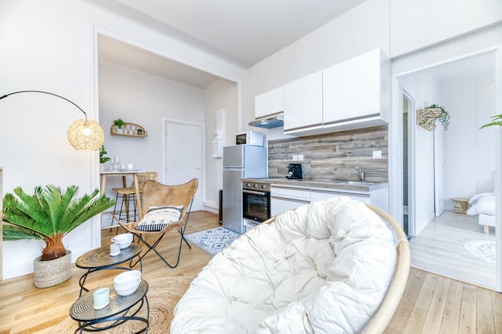 Tram Au Pied - Balcon -Tout Confort -Wifi Gratuit. - Grenoble