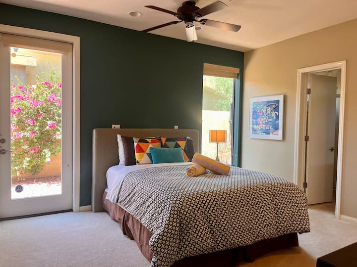 Guest Bedroom with En suite Bath