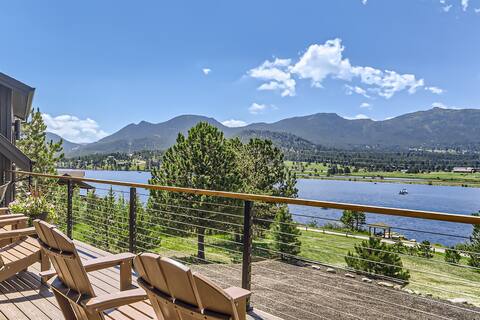 Lakefront modern luxury cabin hot tub,firepit 3414