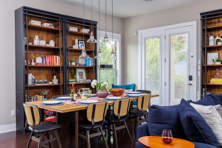 Heated Pool,Central location| Wind Down – Portoro gallery image 2