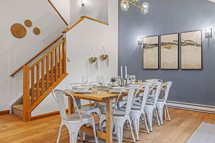 Andrew & Lindsay managed Airbnb listing 3
