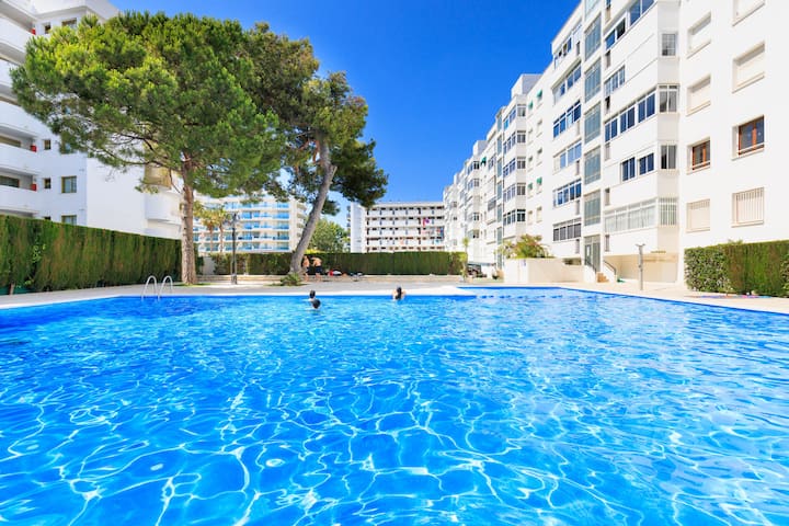 María Anagabu Beachfront Apartment, Only For Families - Salou