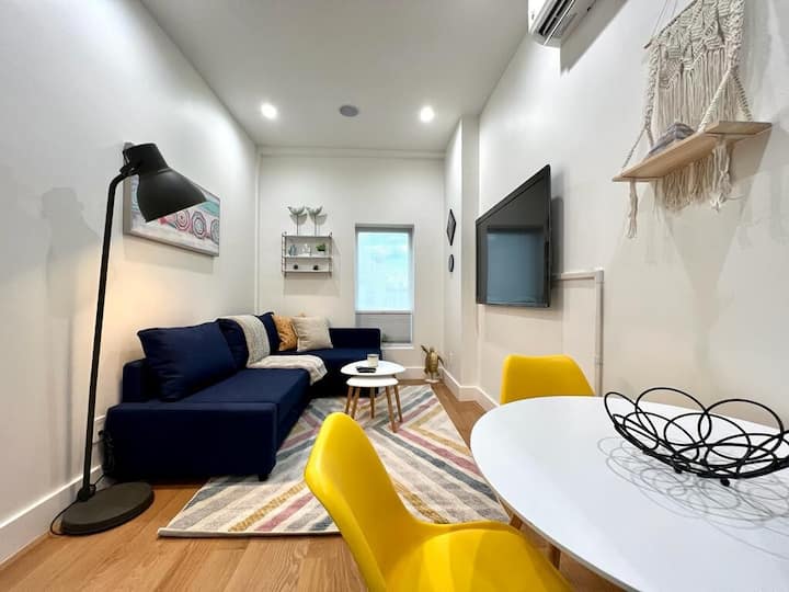 Charm, modern near Prospect Park, Brooklyn