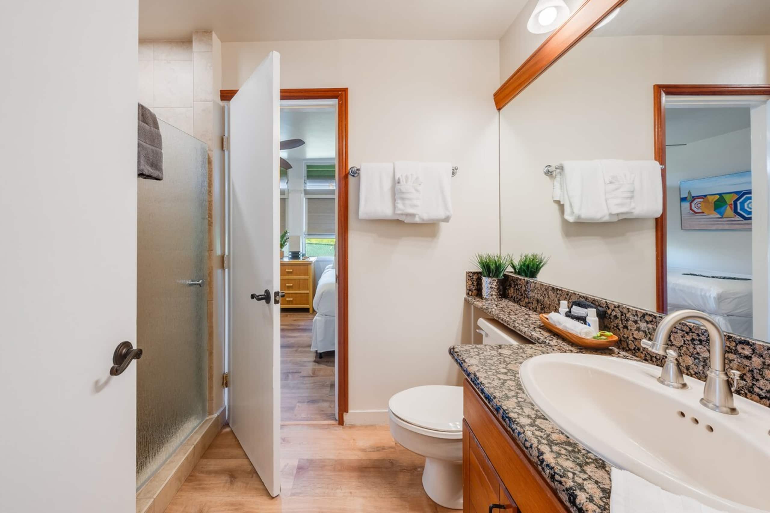 Condo in Lahaina · ★4.92 · 3 bedrooms · 4 beds · 3 baths - Image 25