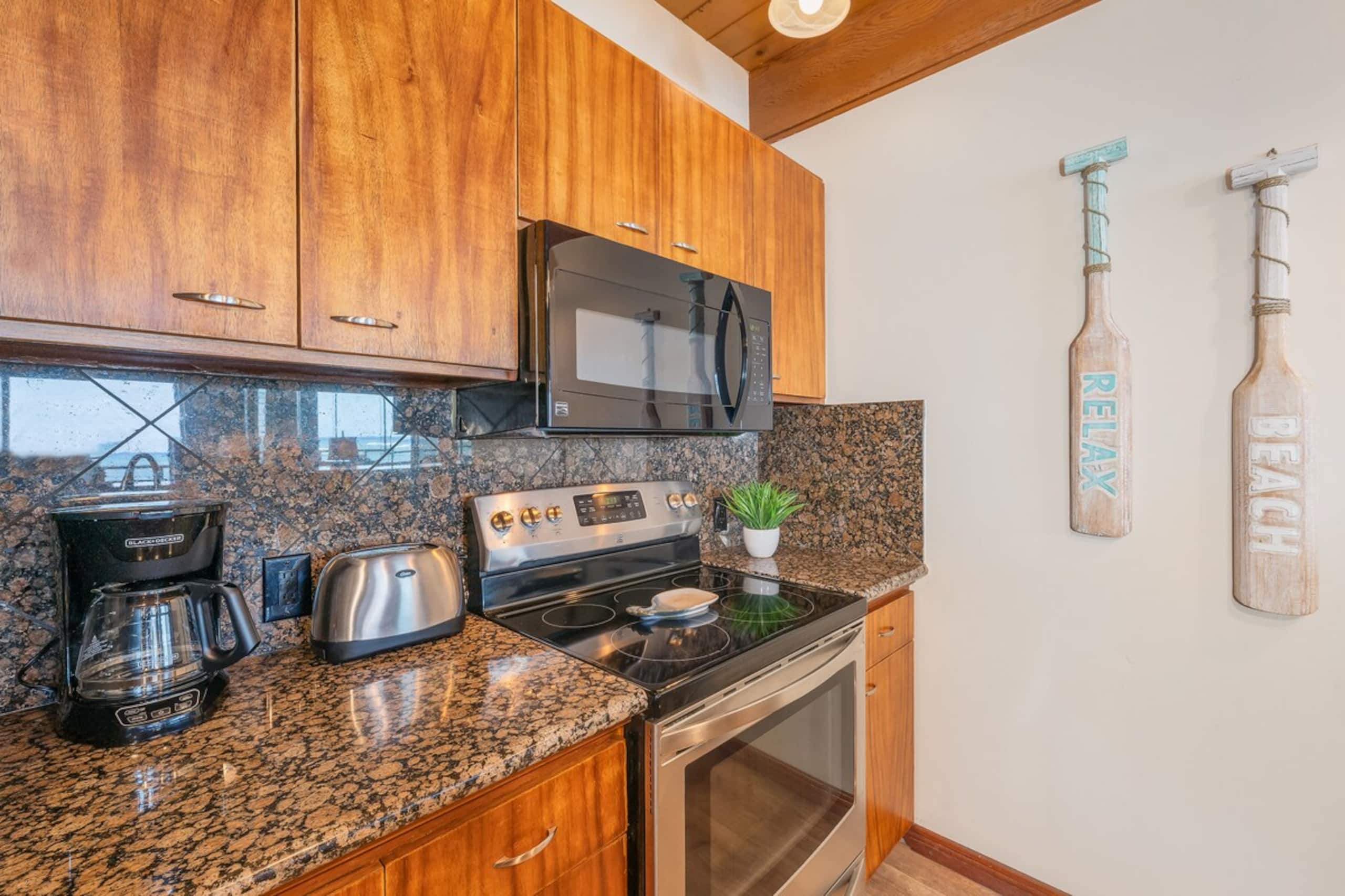 Condo in Lahaina · ★4.92 · 3 bedrooms · 4 beds · 3 baths - Image 6