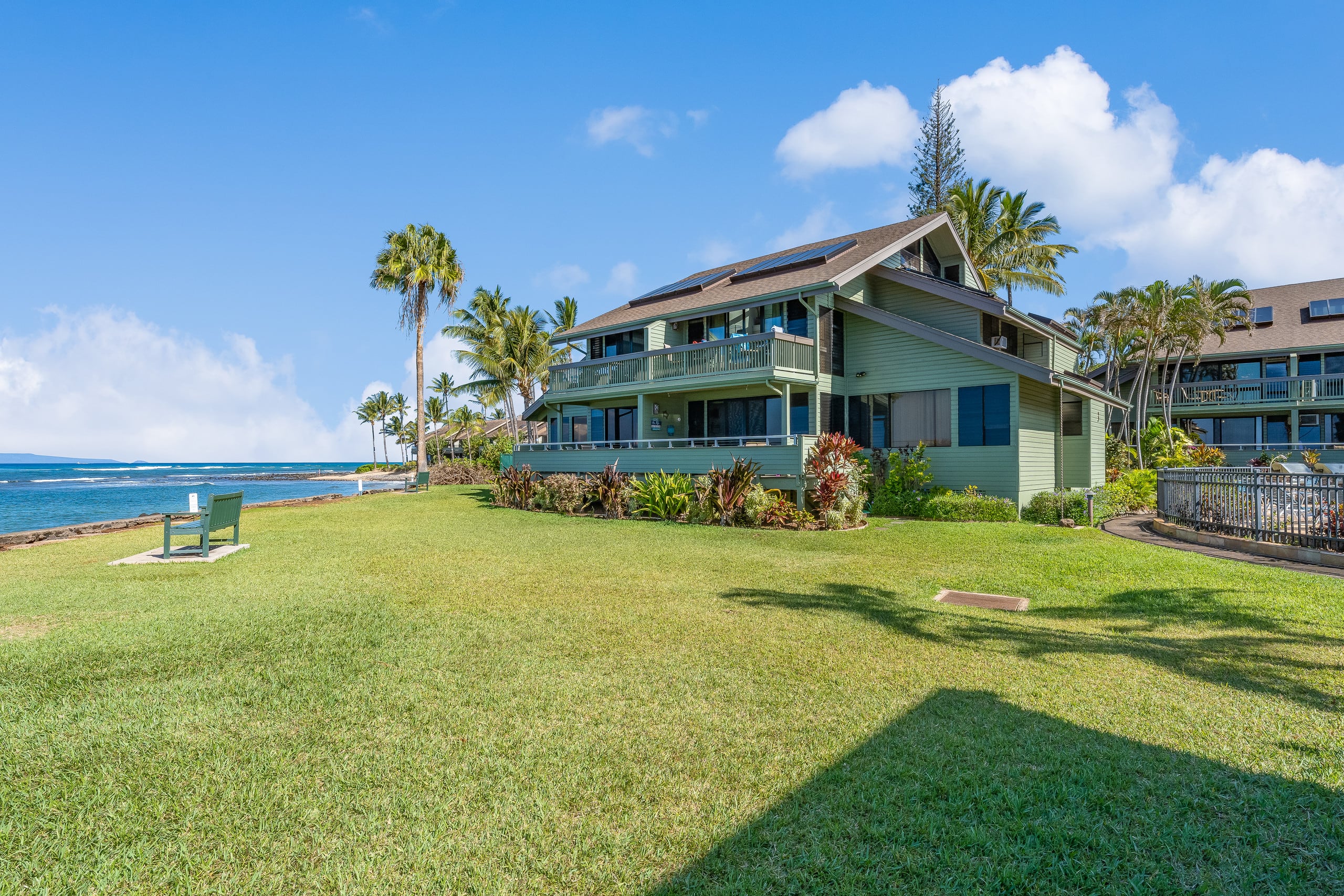 Condo in Lahaina · ★4.92 · 3 bedrooms · 4 beds · 3 baths - Image 34