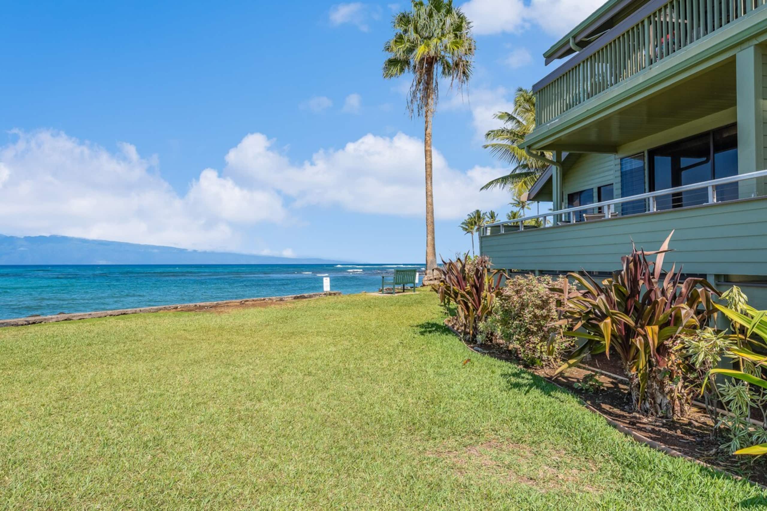 Condo in Lahaina · ★4.92 · 3 bedrooms · 4 beds · 3 baths - Image 36