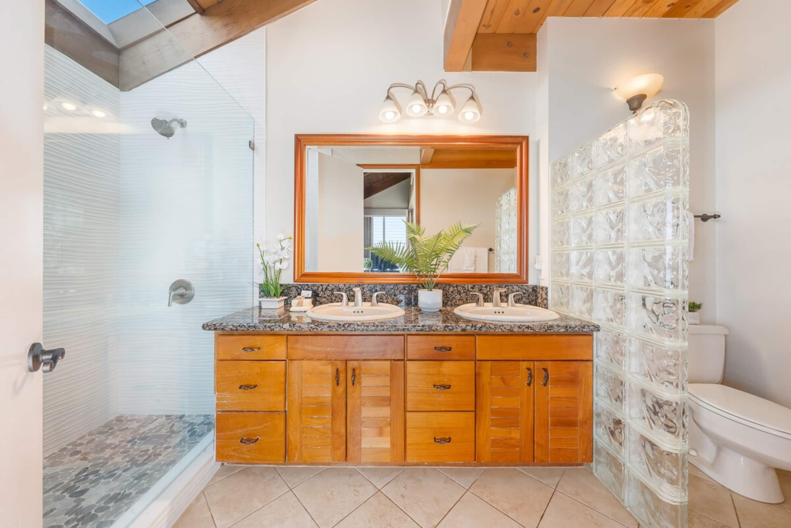 Condo in Lahaina · ★4.92 · 3 bedrooms · 4 beds · 3 baths - Image 20