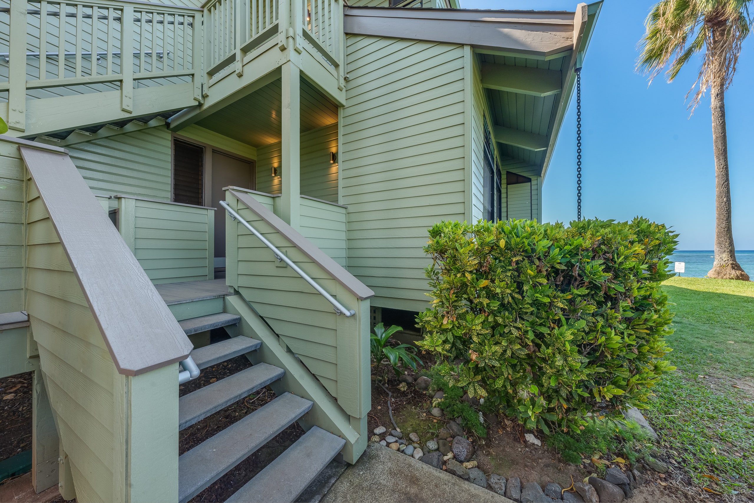 Condo in Lahaina · ★4.92 · 3 bedrooms · 4 beds · 3 baths - Image 32