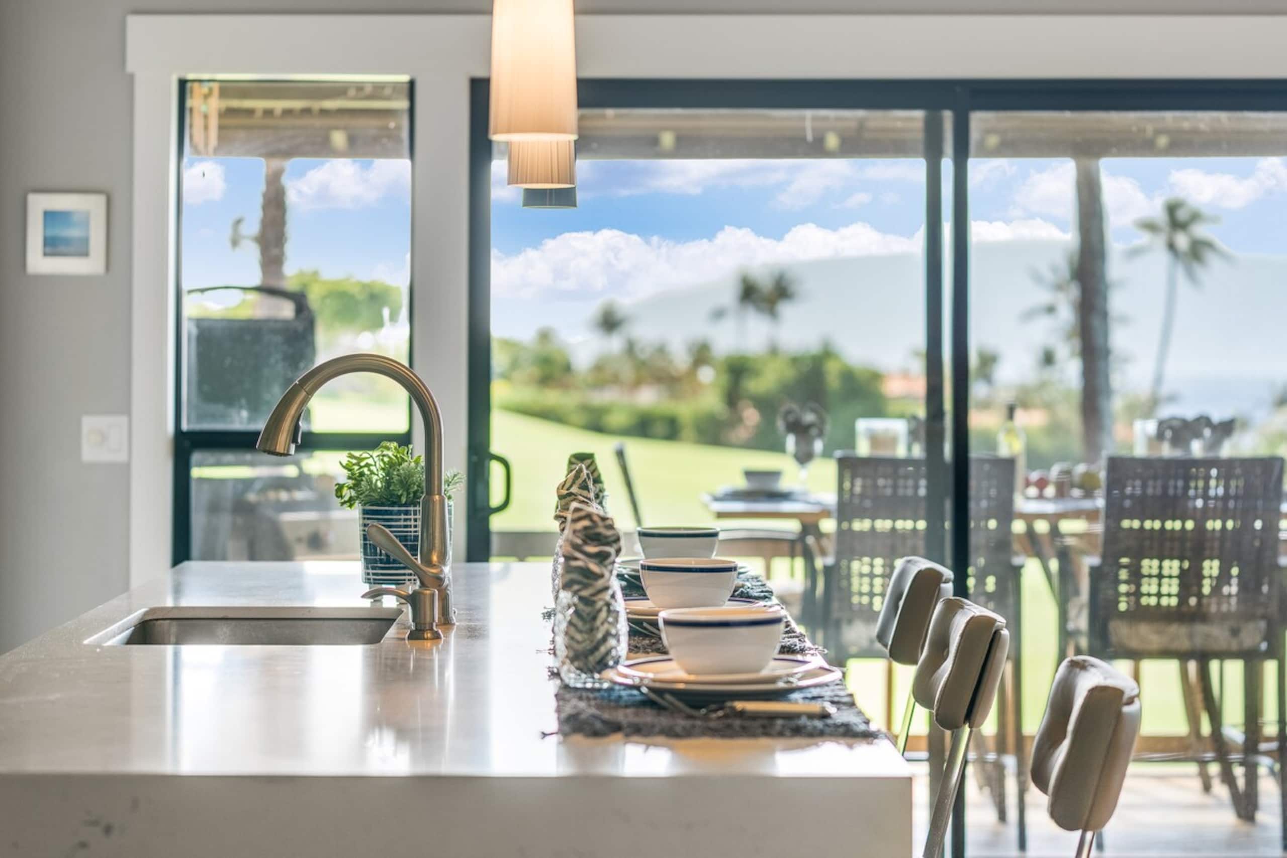 Condo in Lahaina · ★4.95 · 3 bedrooms · 3 beds · 3 baths - Image 10