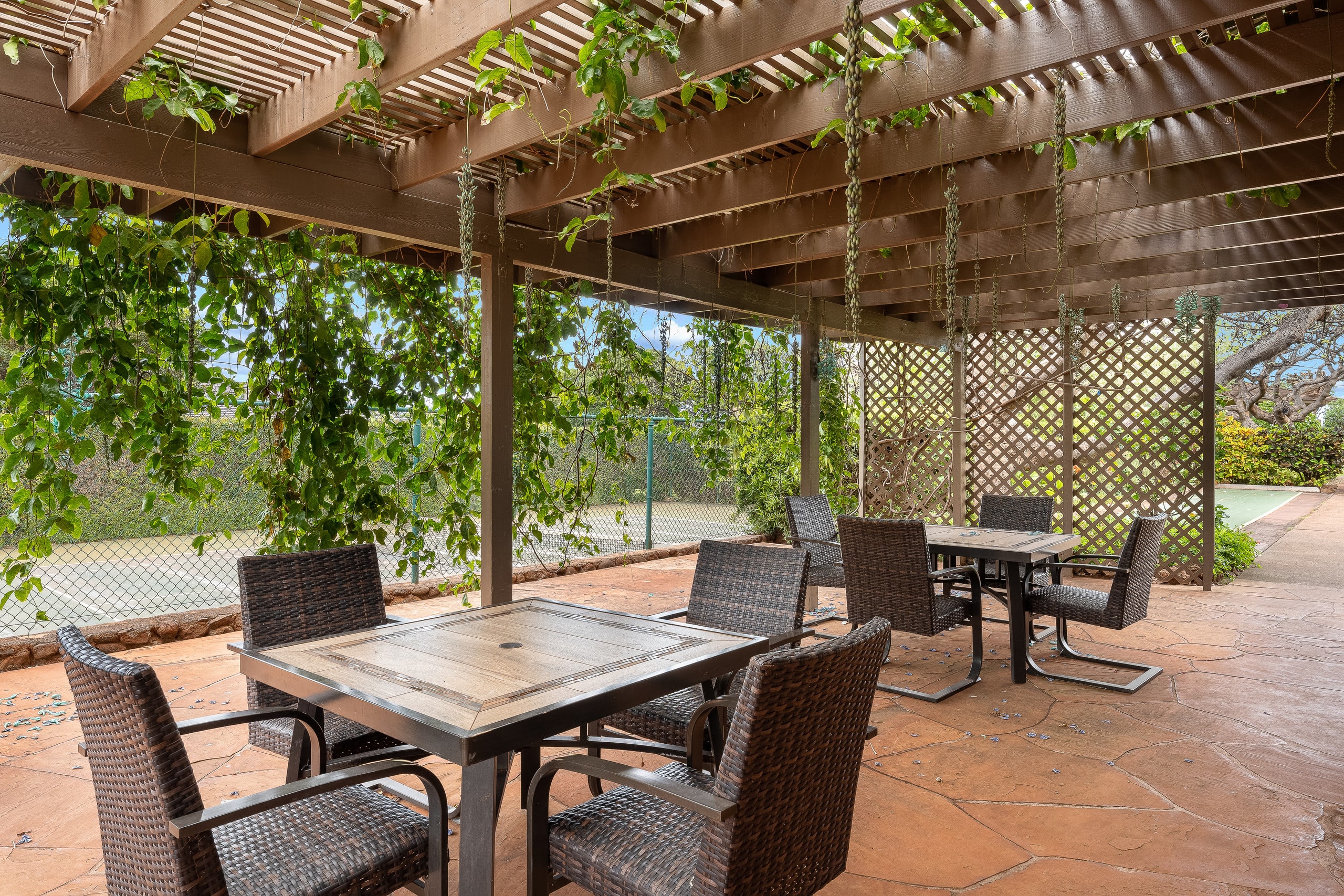Condo in Lahaina · ★4.95 · 3 bedrooms · 3 beds · 3 baths - Image 37