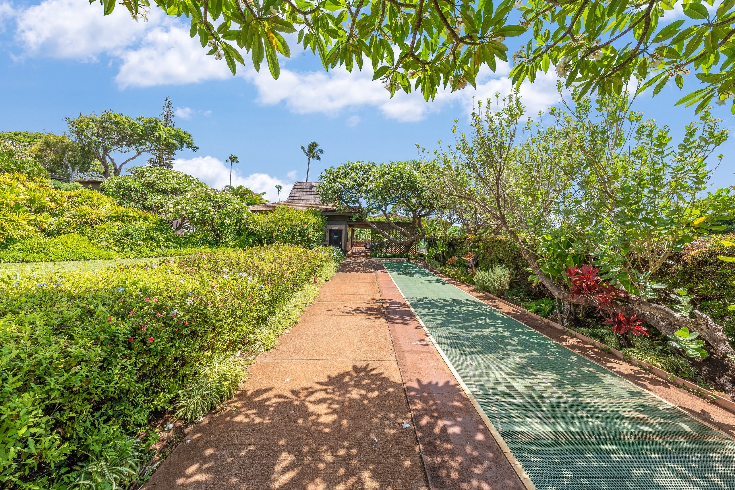 Condo in Lahaina · ★4.95 · 3 bedrooms · 3 beds · 3 baths - Image 33