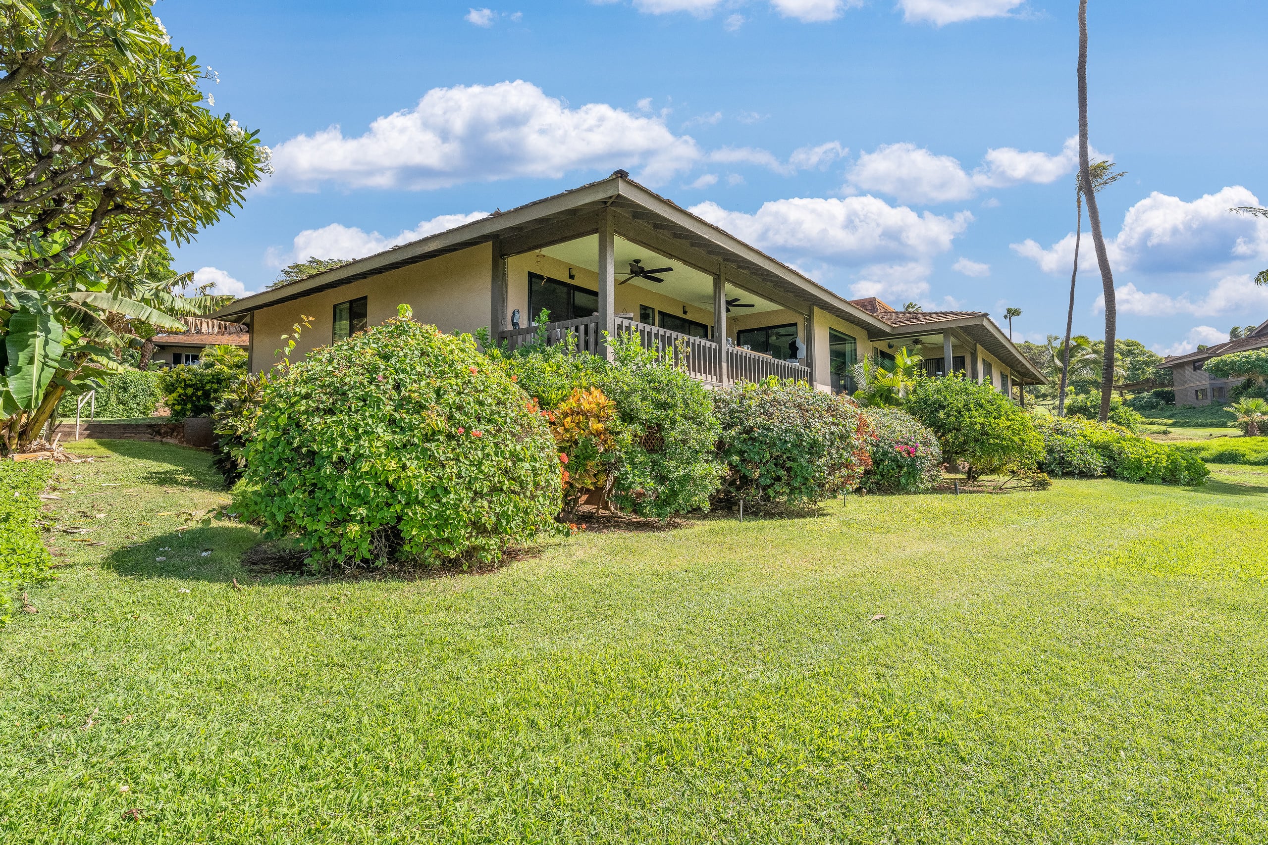 Condo in Lahaina · ★4.95 · 3 bedrooms · 3 beds · 3 baths - Image 40