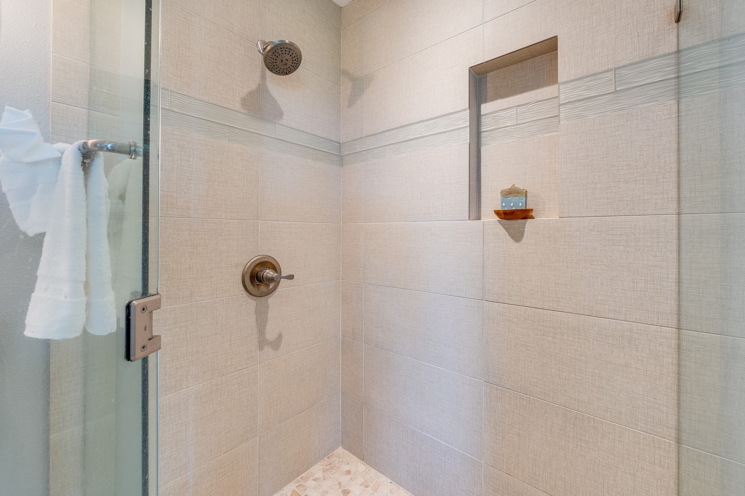 Condo in Lahaina · ★4.95 · 3 bedrooms · 3 beds · 3 baths - Image 24