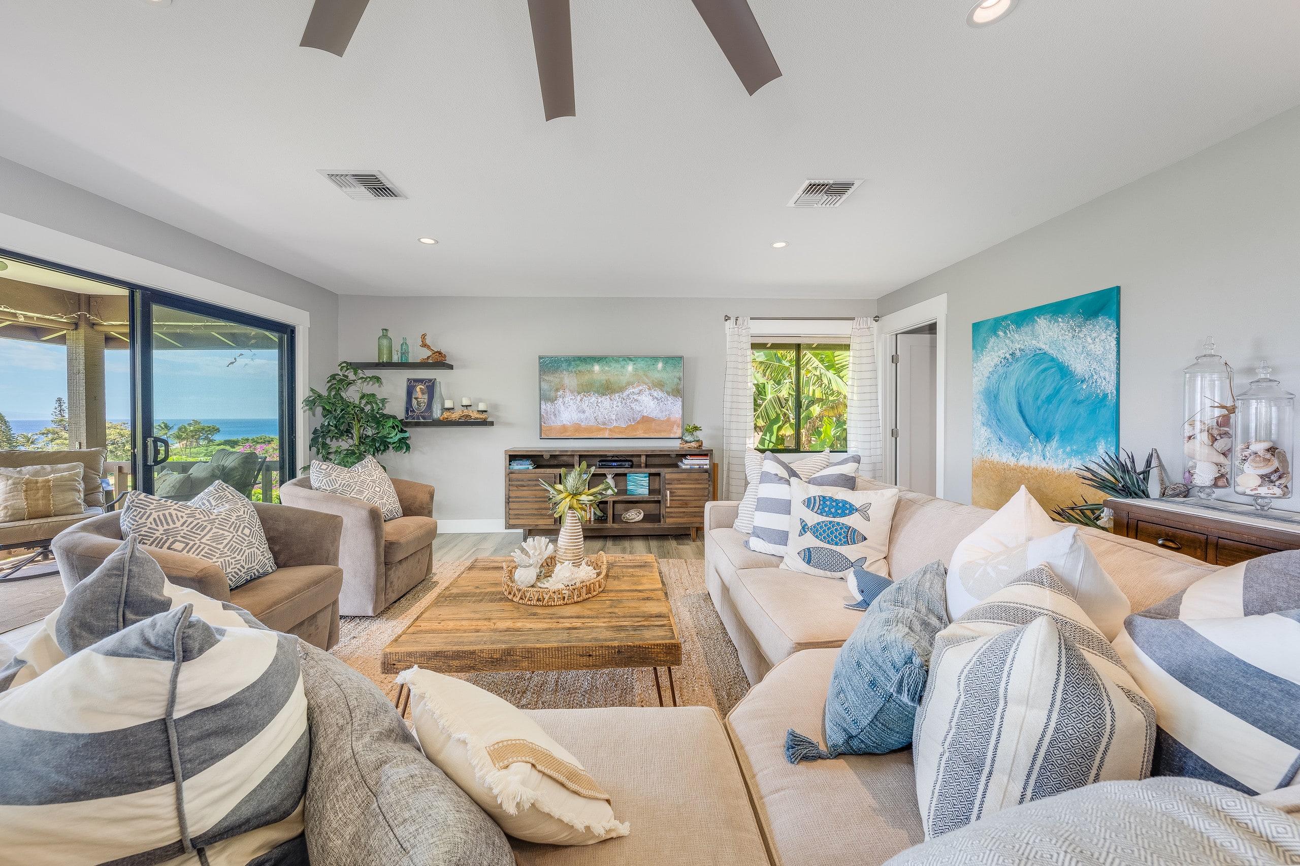 Condo in Lahaina · ★4.95 · 3 bedrooms · 3 beds · 3 baths - Image 49