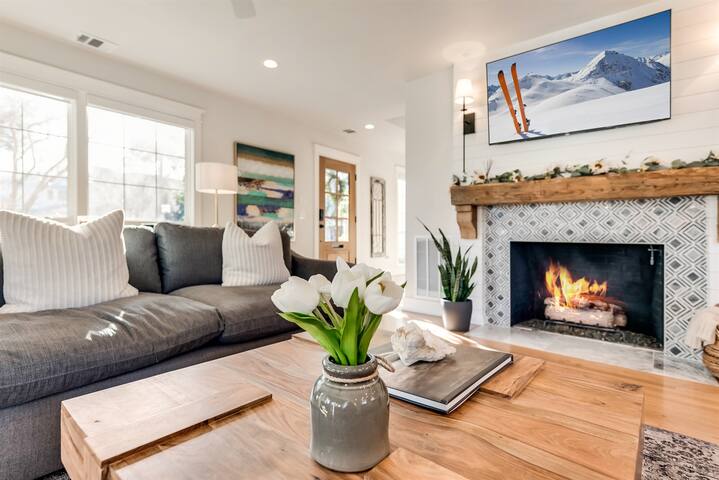 The Allison House: Historic Home w/Pool, Hot Tub gallery image 5