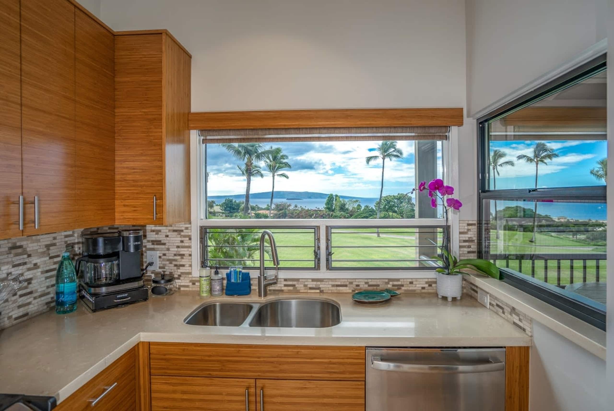 Luxurious Wailea Ocean Vistas - Image 9
