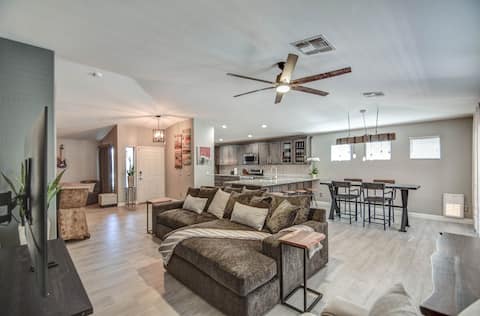 Top Airbnb: 9 min Walk to San Tan Mall & 5* Resto +Headed Pool in Arizona