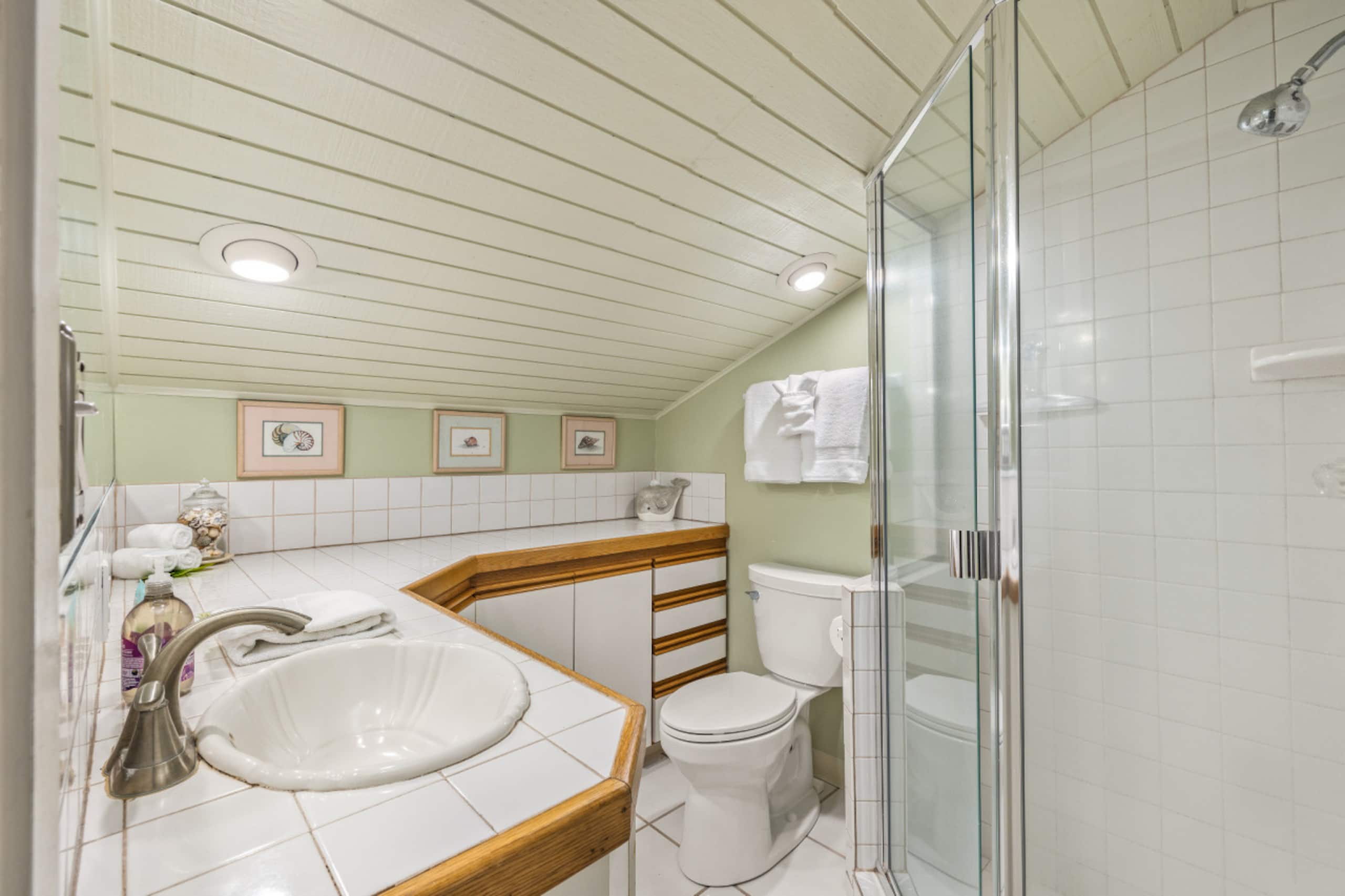 Home in Kahuku · ★4.93 · 2 bedrooms · 3 beds · 2 shared baths - Image 29