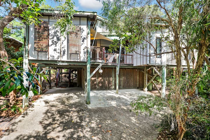 Beautiful Beachhouse In Central Point Lookout - Point Lookout