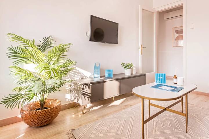 Rocafort | Bright 4BR near Plaza Espana gallery image 3