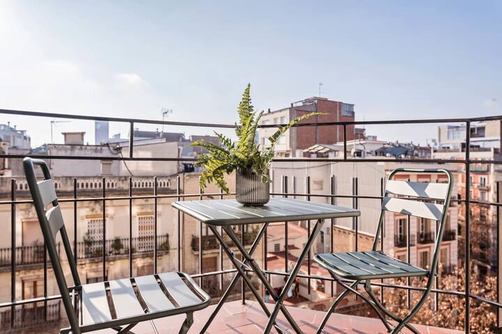 Rocafort | Bright 4BR near Plaza Espana gallery image 5