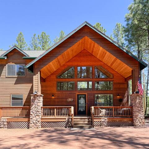 Chic's Coop Sleeps 20 in Pinetop Country Club