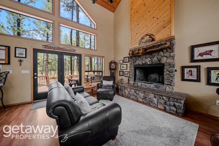 Pool Table | Forest Views | Fireplace | Bbq Deck - Pinetop-Lakeside, AZ