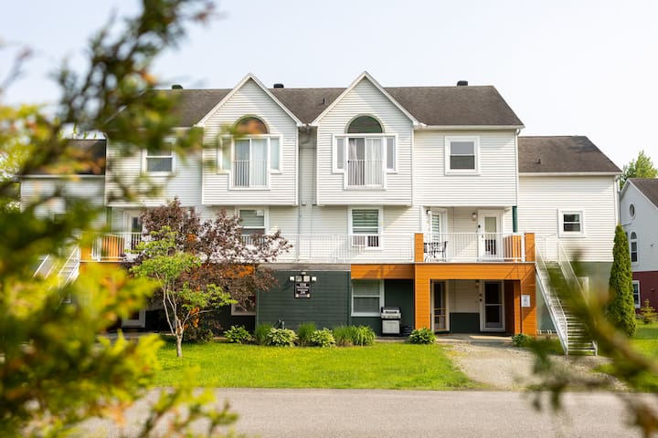 Lisa-Marie Et Alexandre managed Airbnb listing 3