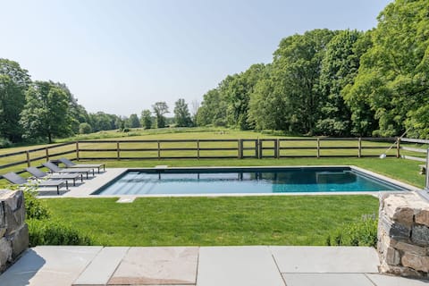 Meeker Hill House - Country Escape w/ Heated Pool