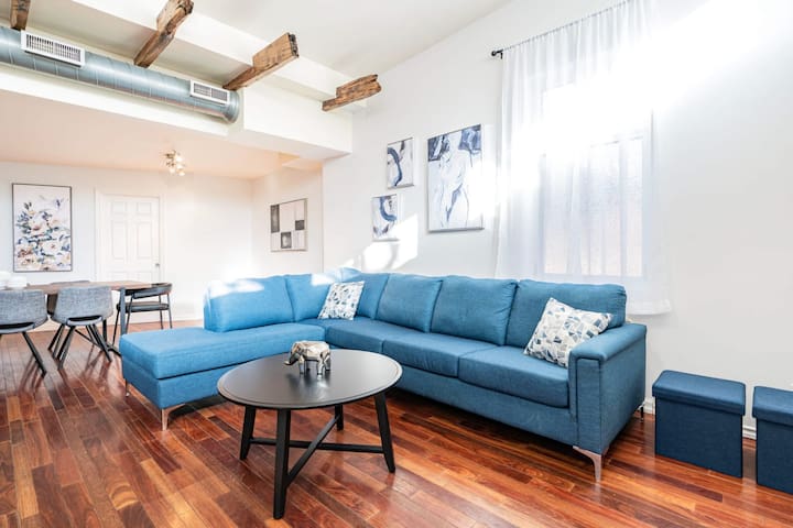 Terrace, Workspace, Walk to Cafes & Parks