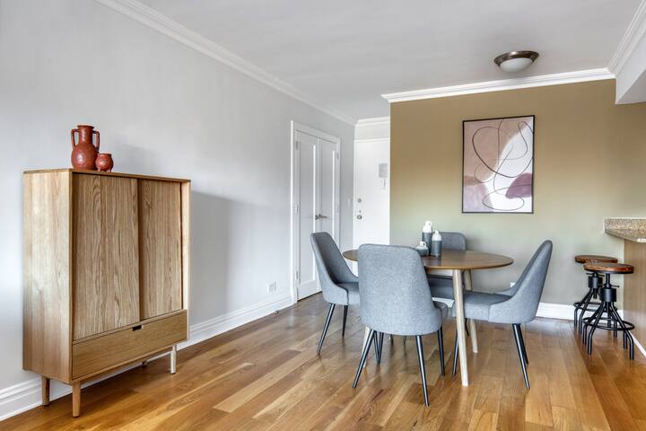 Blueground | Lenox Hill, elevator & doorman gallery image 4