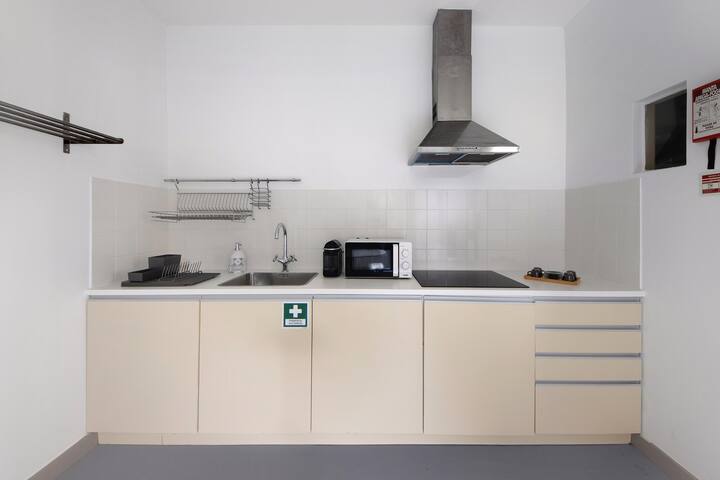 Crooked Floor House – ground floor gallery image 5