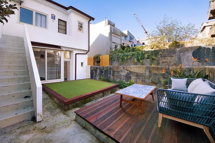 Crooked Floor House – ground floor gallery image 3