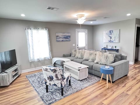 Hues of Blue 2BR 2BA Home on Quiet Street