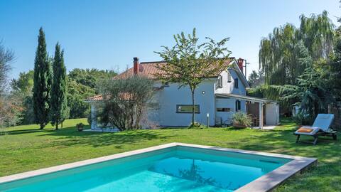 Villa Bubi 8+1, Emma Villas
