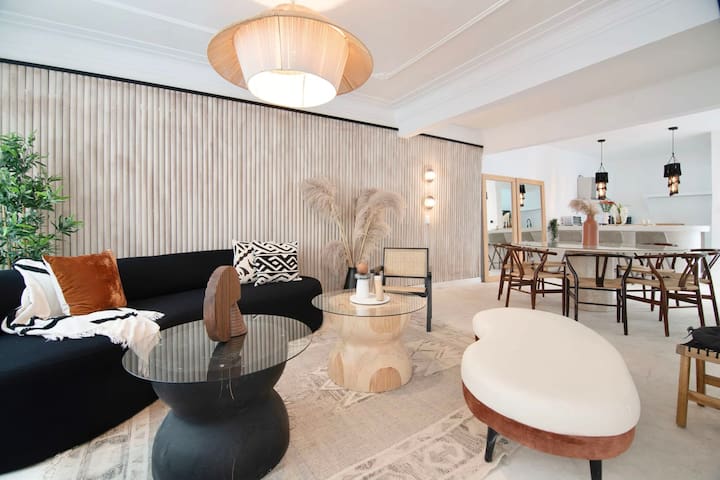 Stunning 2-Story Roma Norte Home, Private Patio