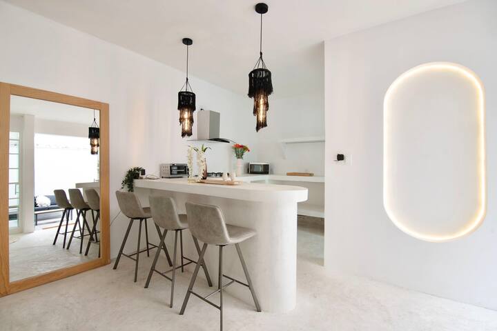 Stunning 2-Story Roma Norte Home, Private Patio gallery image 5