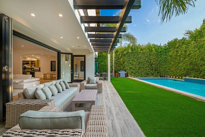 The Beverly Grove Villa gallery image 4