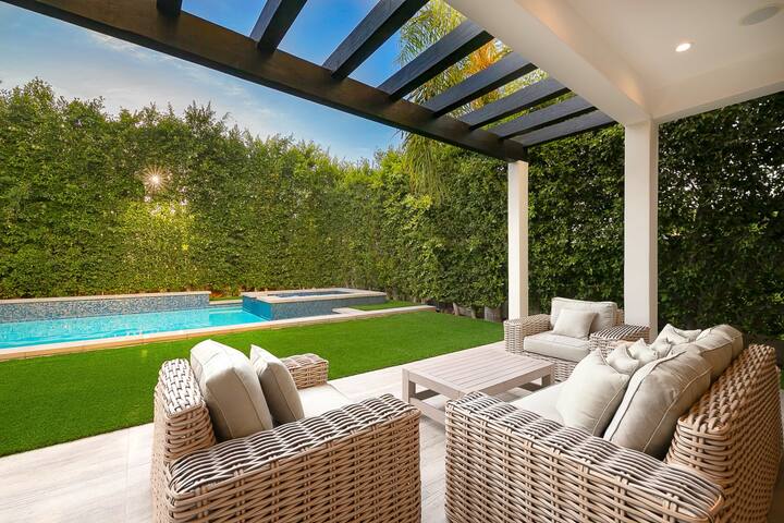 The Beverly Grove Villa gallery image 5