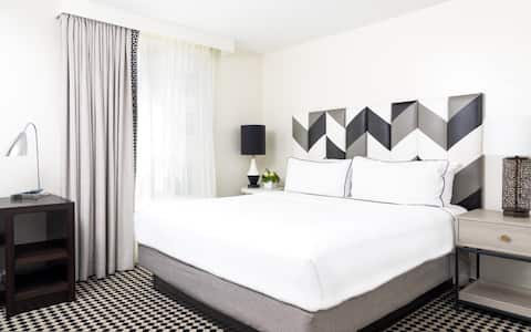 Explore An Exotic Four Unit Suite, Rooftop Pool!