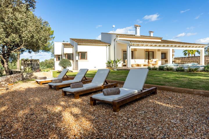 Es Mirador de Vernissa. Jacuzzi, sauna and pool gallery image 2