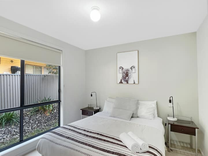 ห้องนอนชั้นล่าง 2